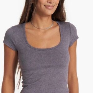 Vuori Halo Women's Sawyer Gray Short Sleeve Top M